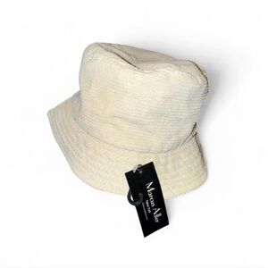Marcus Adler Cream corduroy bucket hat NWT
